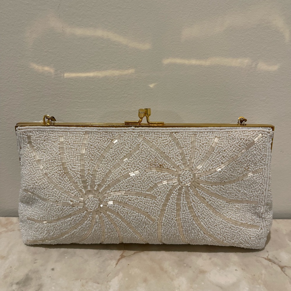 Vintage Beaded Purse Flower Swirl White Seed and Frosted Glass Beads Gold Tone